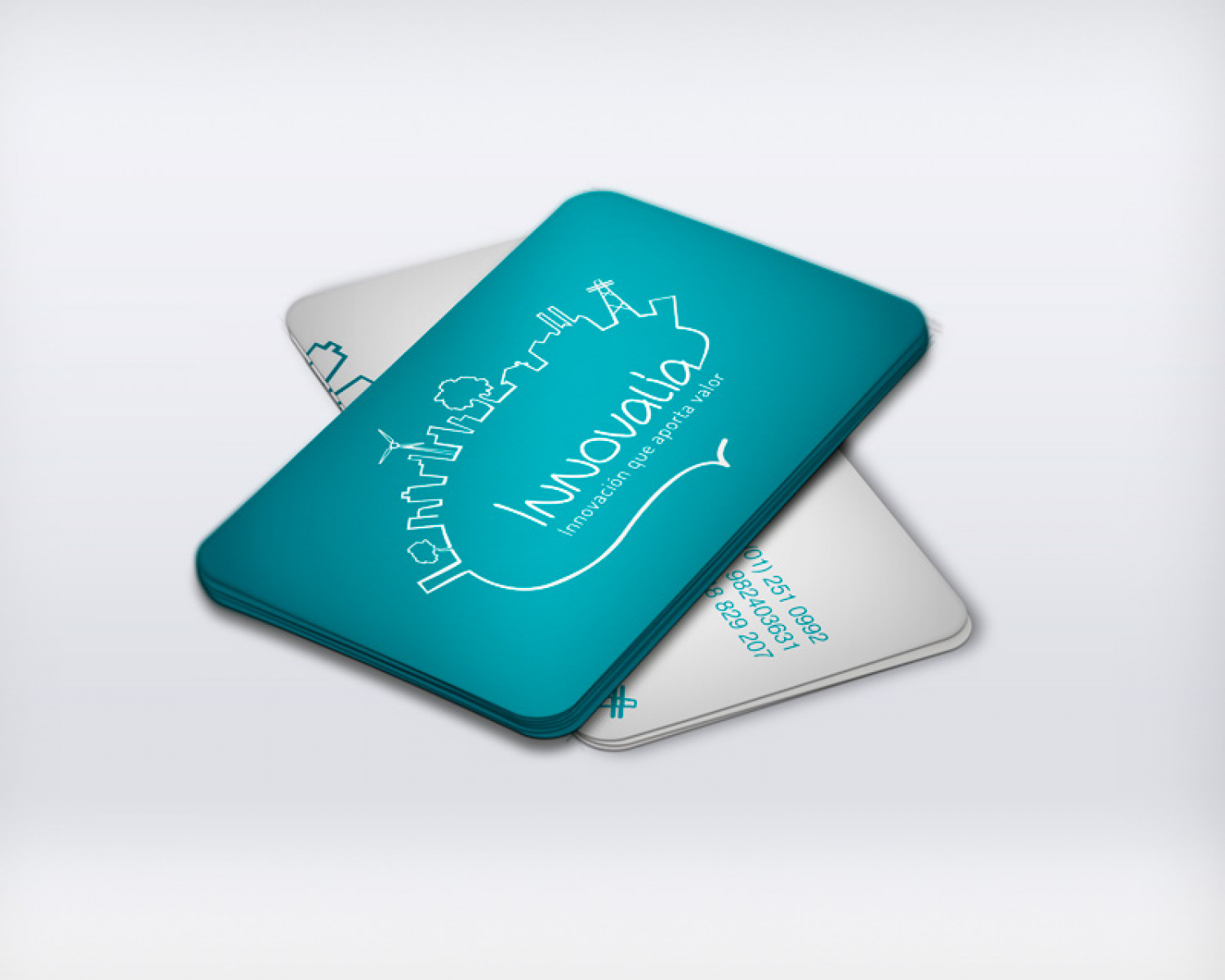 Diseño e ilustración de las tarjetas de visita Innovalia Agencia de diseño y publicidad Las Palmas