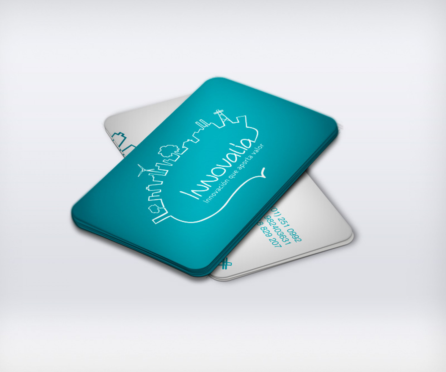 Diseño e ilustración de las tarjetas de visita Innovalia Agencia de diseño y publicidad Las Palmas